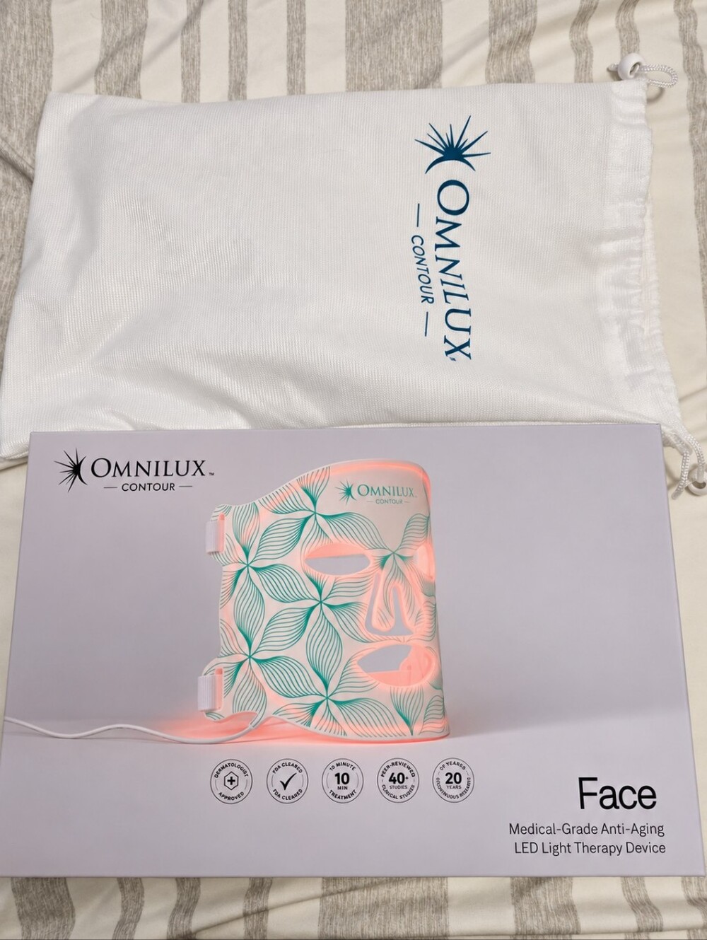 Omnilux Contour Face red light mask